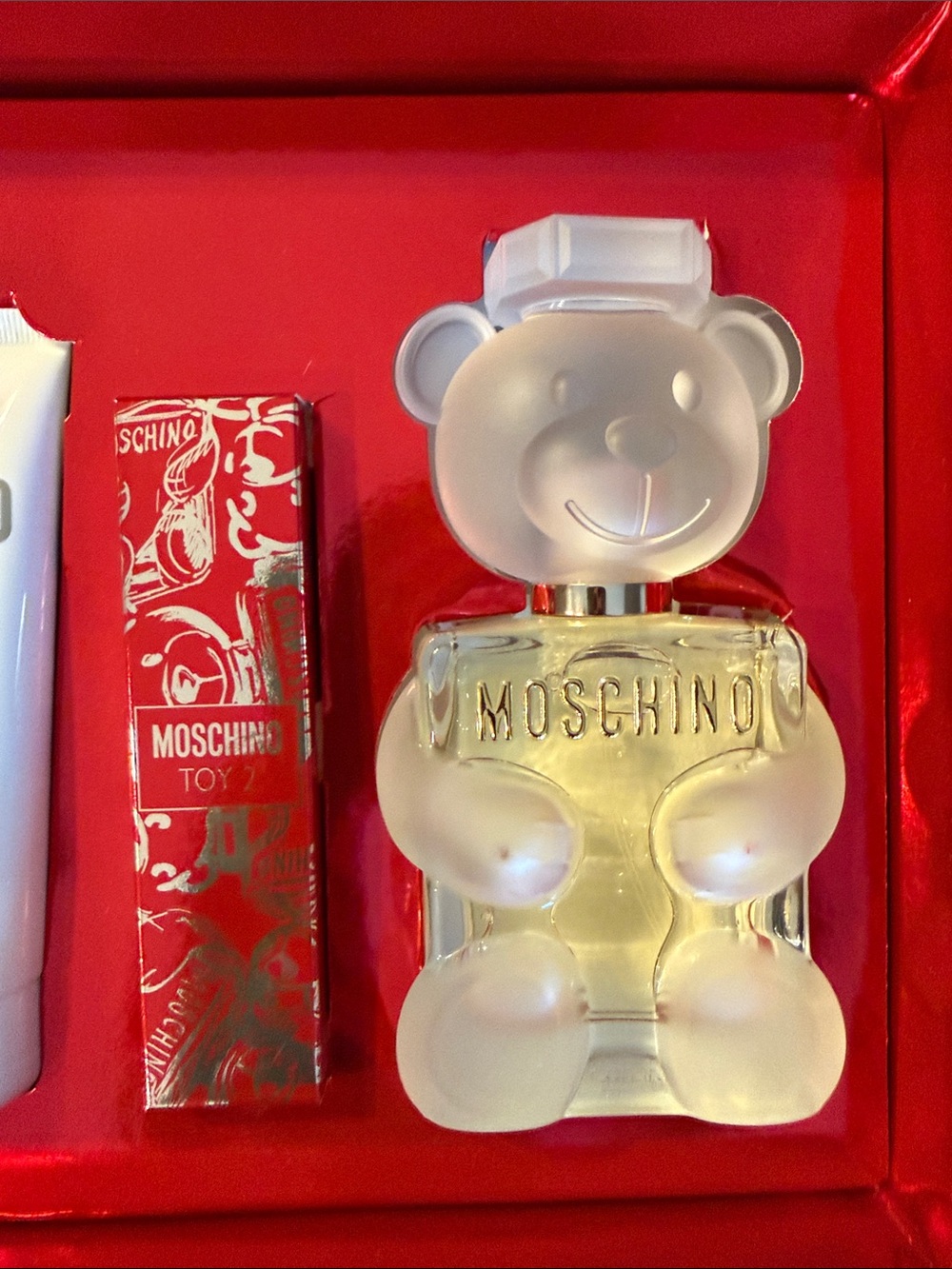 Moschino Toy 2 Gift Set - Picture 3 of 5